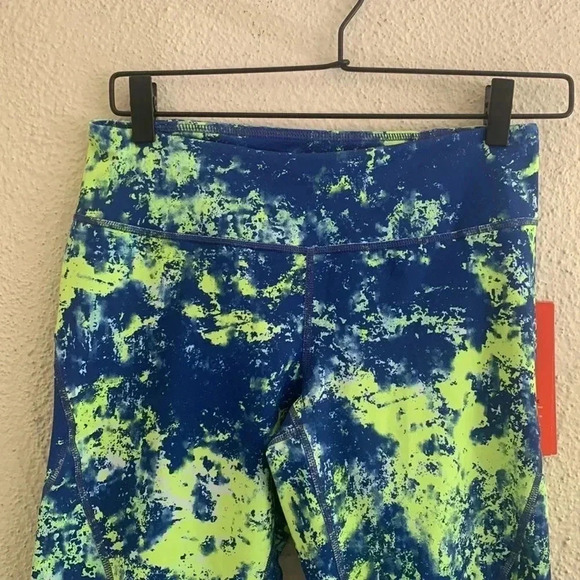 Zelle Capri leggings Blue Maz Barrier Reef NWT Size Small - Picture 2 of 5